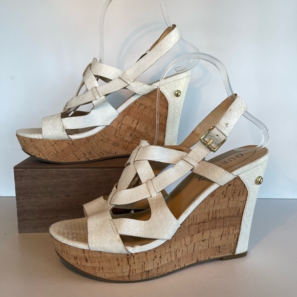 Guess Harlea size 8.5 White Snake Skin Embossed Cork Wedge Heels - Picture 5 of 7